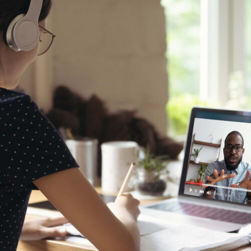 5 tips to create effective customer service training videos
